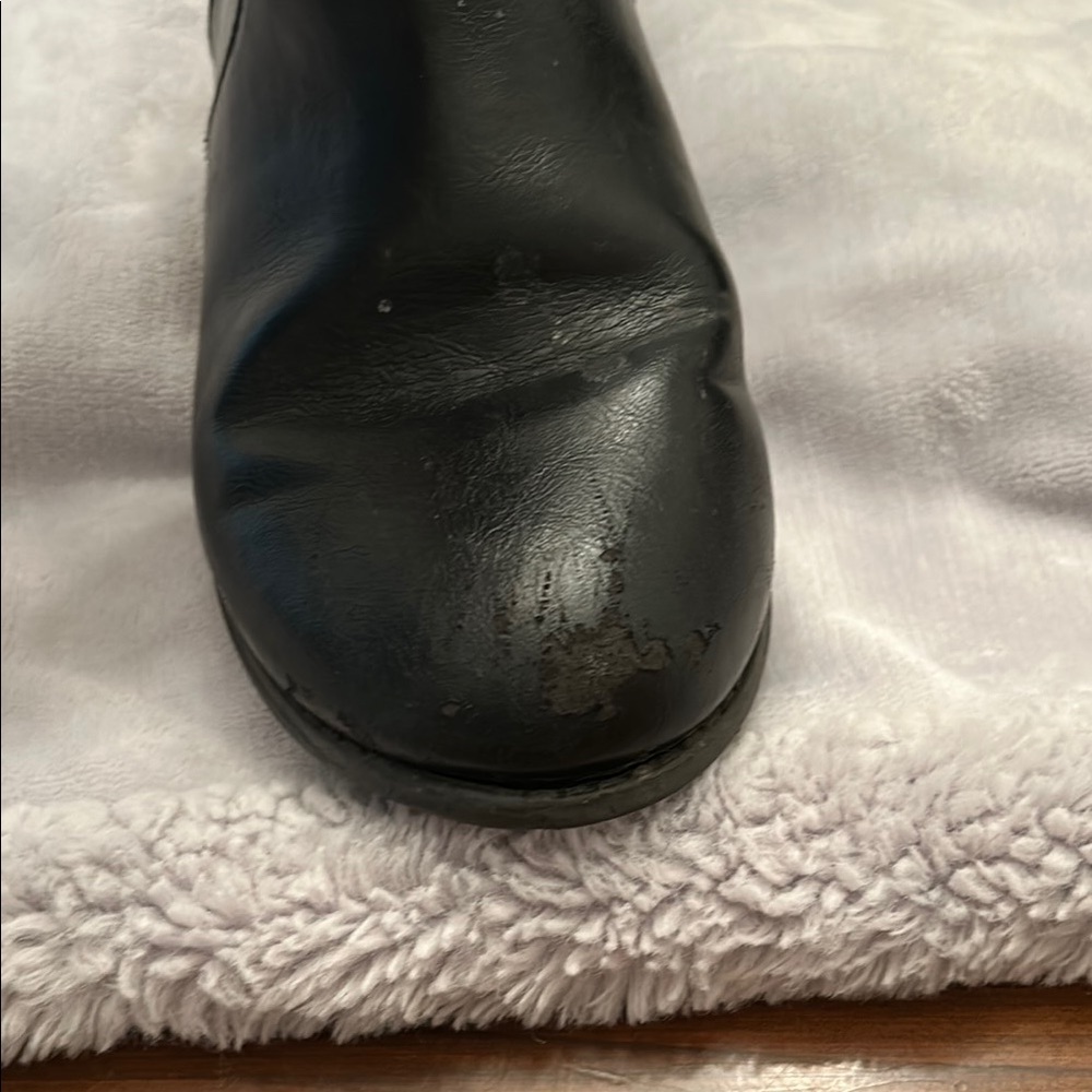 Michael Kors Black Ankle Booties Sleek Design - Picture 6 of 7